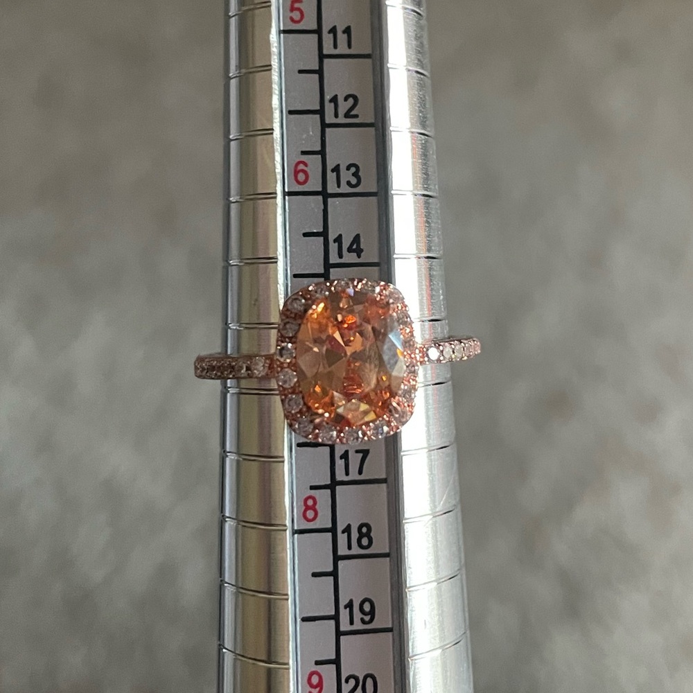 💛 2/$20 💛 Fragrant Jewels ring. Sz 7